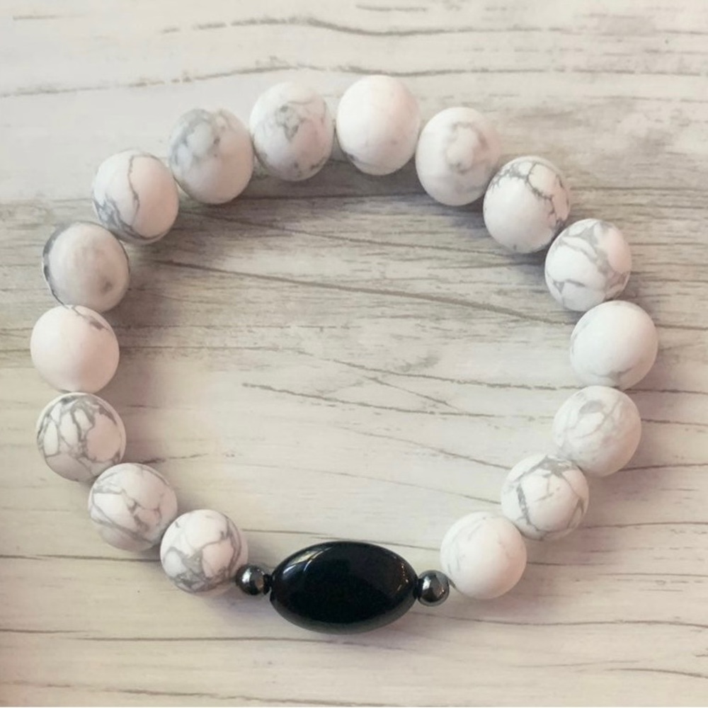 Beaded gemstone crystal bracelet!